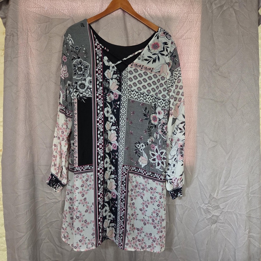 Dress Womens Size See Measurements Multicolor Floral Long Sleeve V Neck Shift